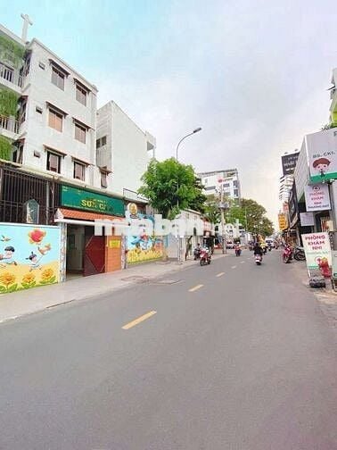 Khu hiếm nhà bán _vuông vức nở hậu _2 tầng BTCT _2măt hẻm xe hơi  _