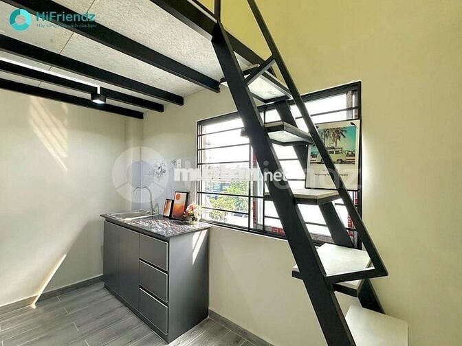 Cho thuê DUPLEX NGAY CẦU PHÚ MỸ CÓ THANG MÁY