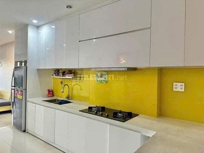 Chung cư Ông Ích Khiêm, Quận 11: 2p ngủ, 2wc, ban công, 11tr/th