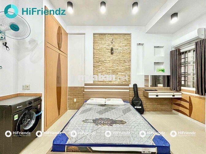 STUDIO FULLNT NHƯ HÌNH CÓ BAN CÔNG, GIỮA VHU VÀ HUIT