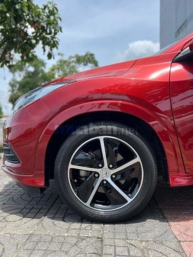 Honda HRV L màu đỏ sản xuất 2018