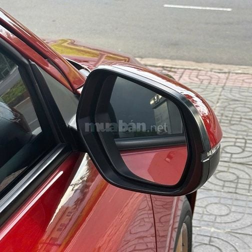 Honda HRV L màu đỏ sản xuất 2018