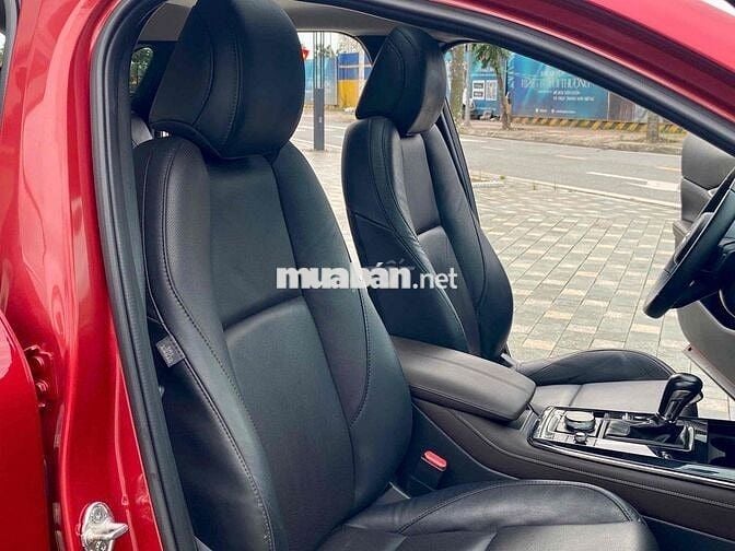 Mazda CX-30 2023 Premium 2.0 AT - 33000 km