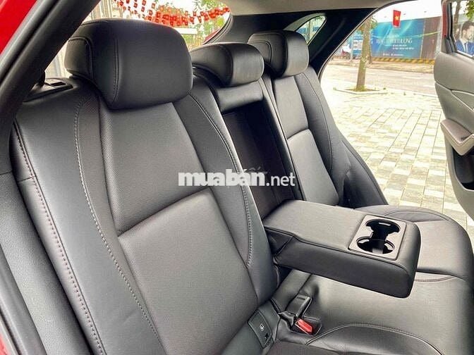 Mazda CX-30 2023 Premium 2.0 AT - 33000 km