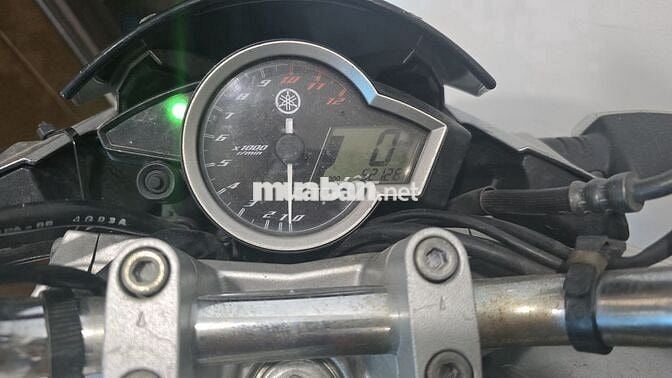 Cần bán Fz150i 2015