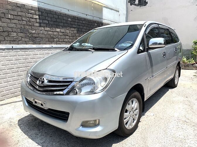 Toyota Innova 2008  - 179000 km