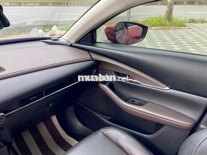 Mazda CX-30 2023 Premium 2.0 AT - 33000 km