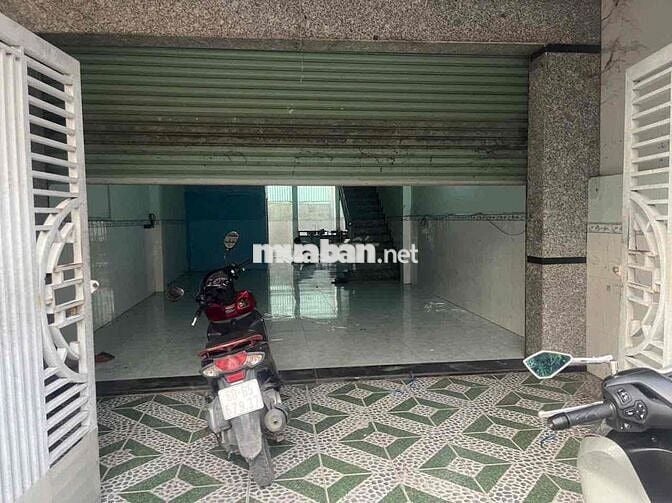 Cho thuê 5 x22-1 gac đúc kín -2 tolet-dứoi trống suốt -dg 12 m pvh vao