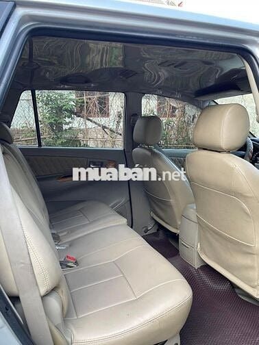 Toyota Innova 2008  - 179000 km