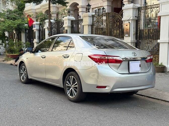 Toyota Corolla Altis 1.8G 2016 đi ít giữ kỹ xe đẹp