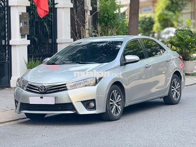 Toyota Corolla Altis 1.8G 2016 đi ít giữ kỹ xe đẹp
