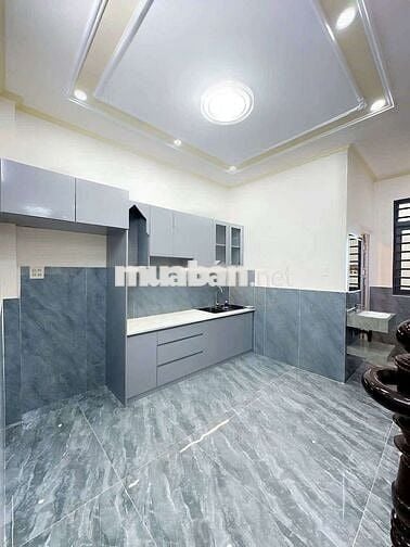 Nhà trệt lầu mới 3 phòng ngủ cặp bên siêu thị mega giá 2,09 tỷ