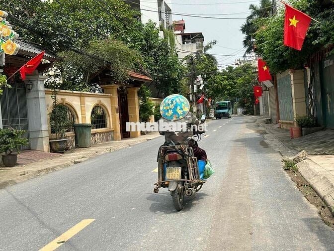 ĐÓN ĐẦU DỰ ÁN THÀNH PHỐ THÔNG MINH - Ô TÔ 7 CHỖ ĐỖ CỬA - FULL THỔ CƯ -