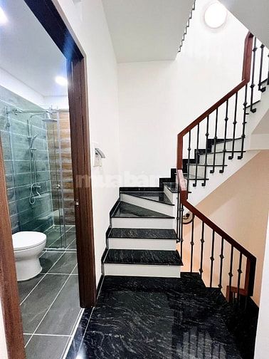NHÀ MỚI 4Tầng MTKD gần CHỢ, TRƯỜNG khu CAO TẦNG