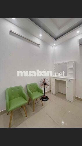 CHDV 24m2 tại 385 Nguyễn Sơn, mới sạch đẹp