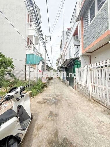 Bán nền trục chính hẻm 388 NVC gần Đại Học Y Dược giá 2,39 tỷ