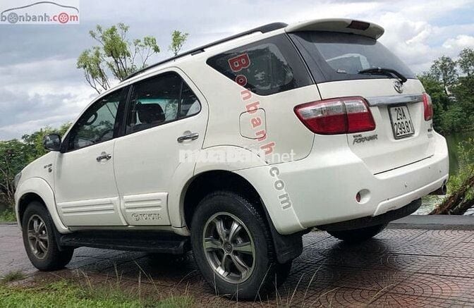 Xe Toyota Fortuner TRD Sportivo 4x4 AT 2011