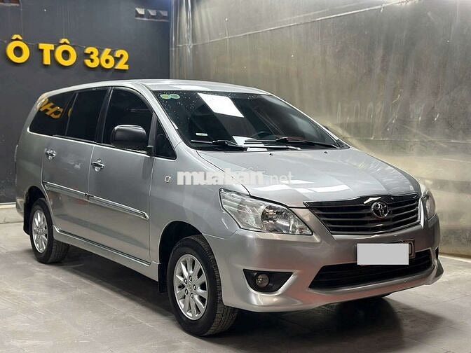 Chính chủ bán Toyota Innova 2.0G 2013 đi cực ít.