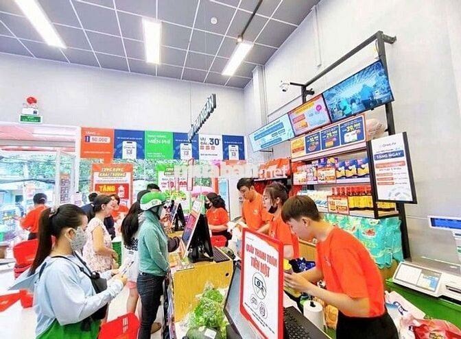 Nhà Mặt Tiền Kinh Doanh 9x20m - 2 Tầng Suốt Ngay Chợ Tân Quy Q.7