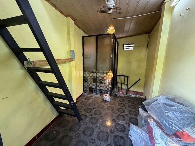 Mặt Tiền Kinh Doanh – Số 11A Phạm Viết Chánh, P.NCT, Q.1