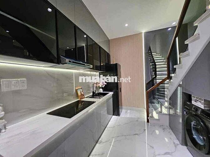 NHÀ ĐẸP GÒ VẤP 2 TẦNG FULL NỘI THẤT ĐẸP, 10M RA ĐƯỜNG XE TẢI