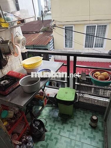 Thêm một nữ ở ghép tại mình về quê
