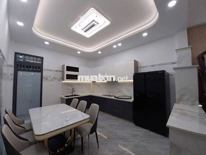 BÁN NHÀ Q12 - 3 TẦNG ĐẸP LUNG LINH - Ô TÔ TRÁNH - DT KHỦNG - GIÁ TỐT