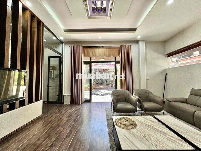 cho thuê nhà đẹp mặt tiền hải châu