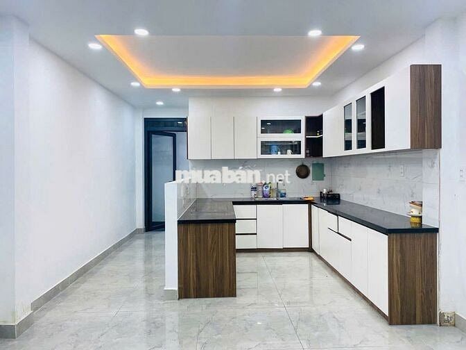 Bán Biệt thự -Lý Phục Man - Quận 7, DT10x28, giảm 4 tỷ - giá mới 24 tỷ