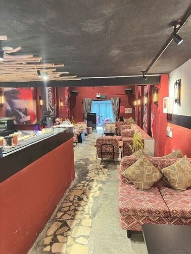 Cho thuê mặt bằng nhà 63/1 Pasteur, P.Sài Gòn, góc Pasteur Lê Lợi