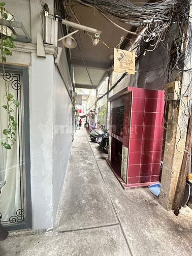 Cho thuê mặt bằng nhà 63/1 Pasteur, P.Sài Gòn, góc Pasteur Lê Lợi