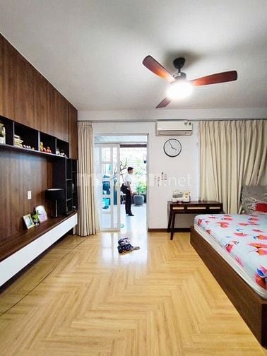 Bán nhà 4 tầng giá 9,5 tỷ phường Bình Trưng TP HCM