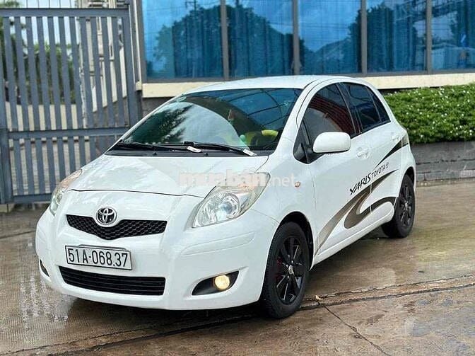 Toyota Yaris 2009 1.3 AT