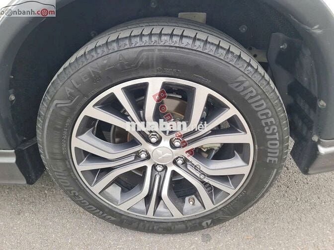 Mitsubishi Outlander 2.4 premium bản đặc biệt