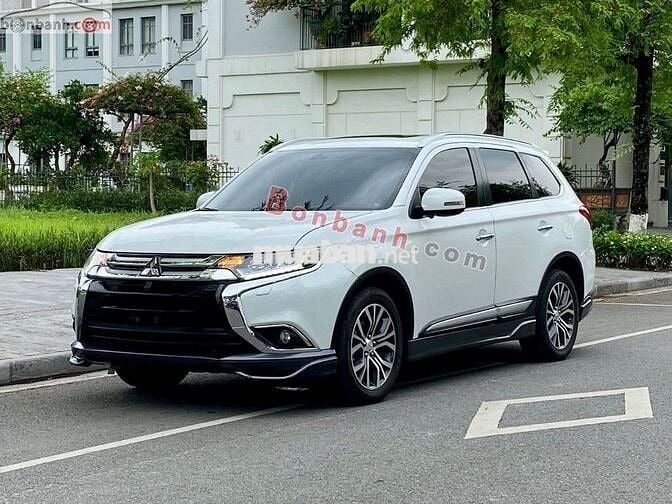 Mitsubishi Outlander 2.4 Premium – bản đặc biệt