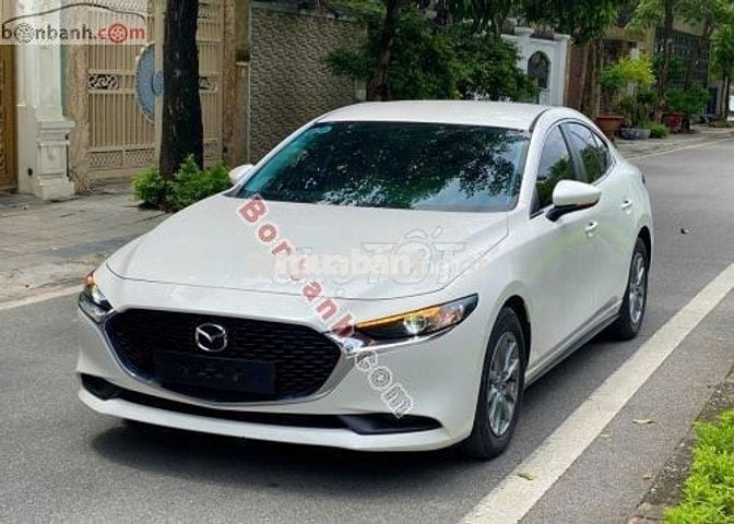 Mazda 3 deluxe 2023