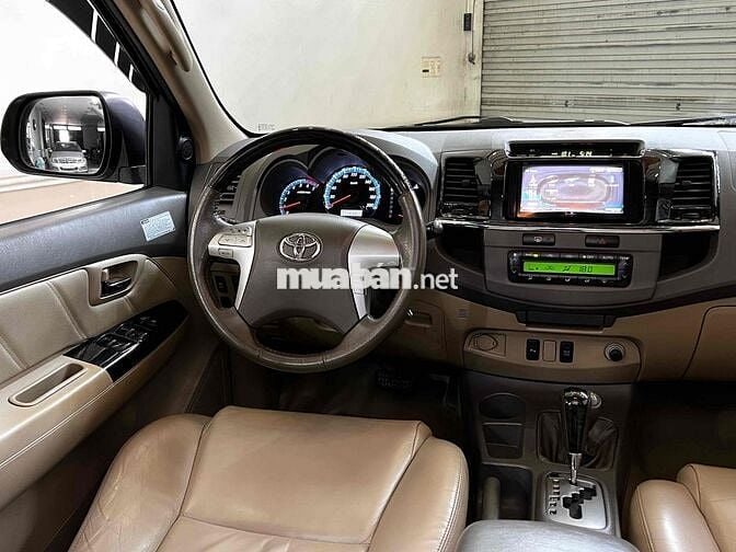 Toyota Fortuner 2012 2.7V 4x4 AT - 110000 km