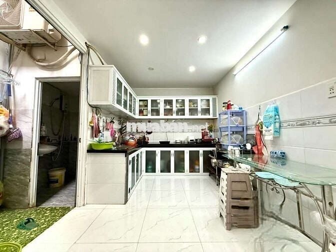 Bán nhà 62m2 ngay Lê Thị Riêng - Thới An 16 Quận 12