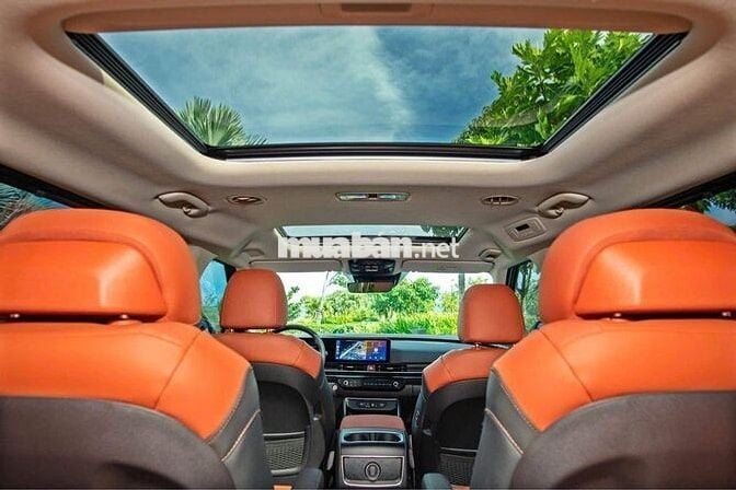 KIA New Carnival 2.2D Signature VIN24 - GIẢM SỐC