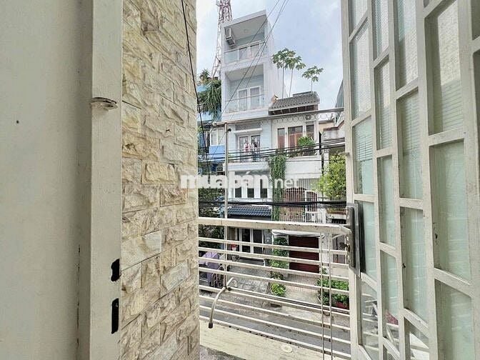 Cho Thuê Căn Hộ Gác Bancol Full Nội Thất Gần Bigc Tô Hiến Thành Q10