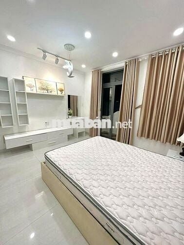 CHDV FULL NỘI THẤT, BAN CÔNG, NGAY PHẠM VĂN CHIÊU - CHỢ THẠCH