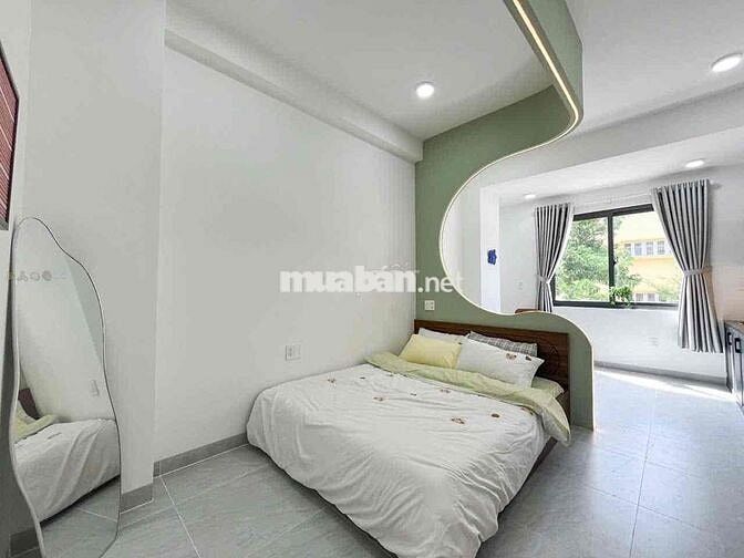 CHO THUÊ PHÒNG BAN CÔNG FULL NỘI THẤT NGAY ĐẠI HỌC VĂN LANG - IUH