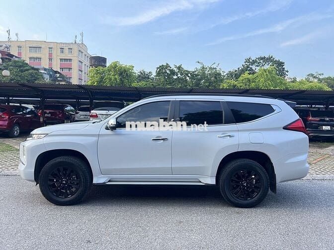 Pajero Sport 2023 4x4 AT, 1 Chủ, Siêu mới 18001 km