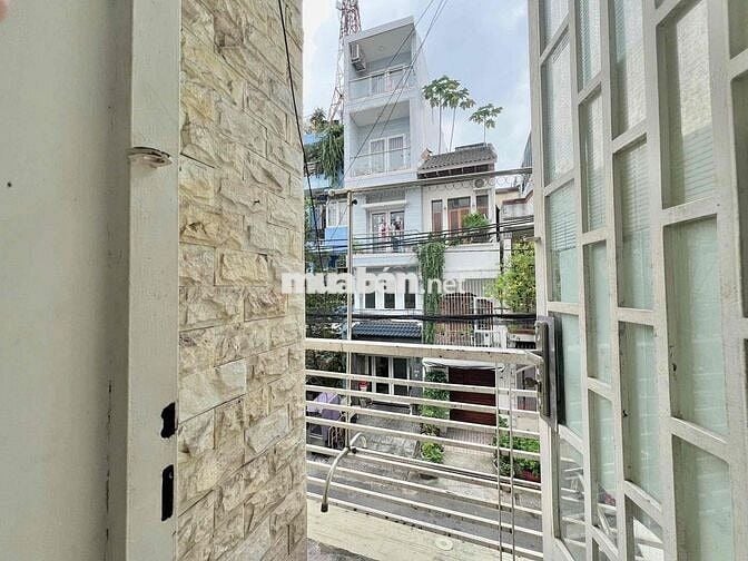 Cho Thuê Căn Hộ Gác Bancol Full Nội Thất Gần Bigc Tô Hiến Thành Q10