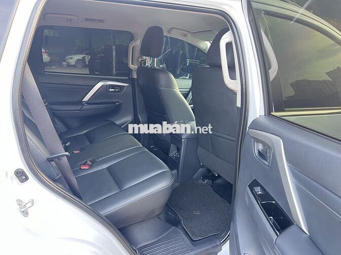 Pajero Sport 2023 4x4 AT, 1 Chủ, Siêu mới 18001 km