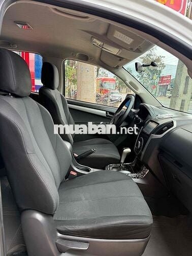 Isuzu D’Maxx 2016 -2.5L Silky White Pearl - 100 km