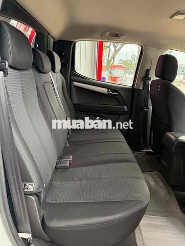 Isuzu D’Maxx 2016 -2.5L Silky White Pearl - 100 km