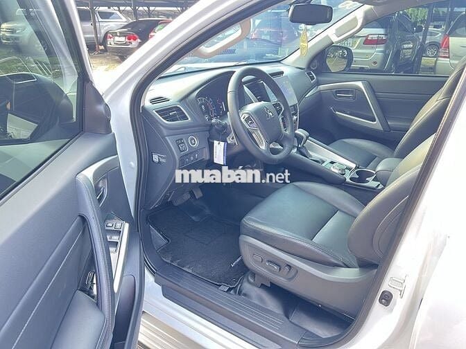 Pajero Sport 2023 4x4 AT, 1 Chủ, Siêu mới 18001 km