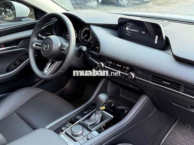 Mazda 3 2025 1.5L Premium - 500 km