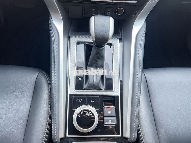 Pajero Sport 2023 4x4 AT, 1 Chủ, Siêu mới 18001 km